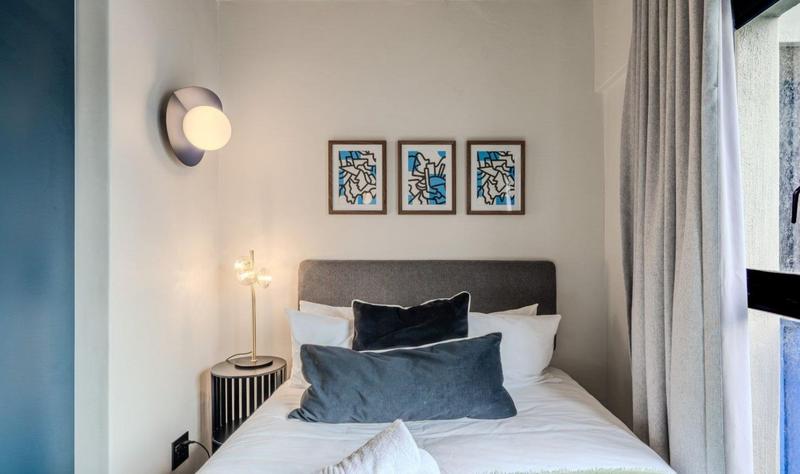 2 Bedroom Property for Sale in Sea Point Western Cape